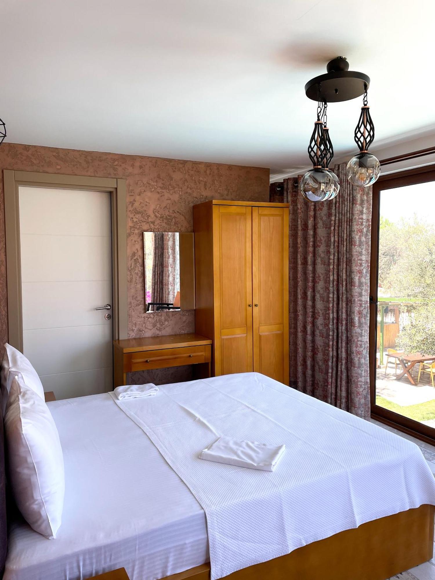 Ata Boutique Hotel Кешме Экстерьер фото